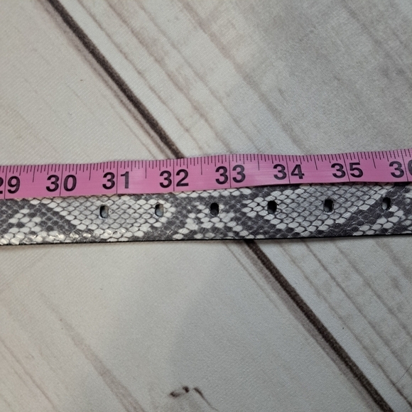 Calvin Klein Snake Print Reversible Belt Size Med - Picture 5 of 8